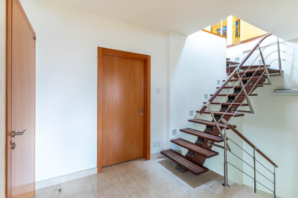 Dom 5 pokojowe na Sprzedaż