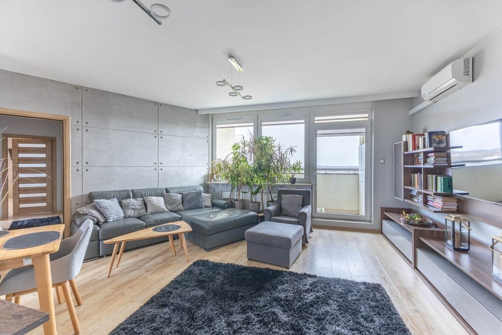 Mieszkanie 4 pokojowe na Sprzedaż