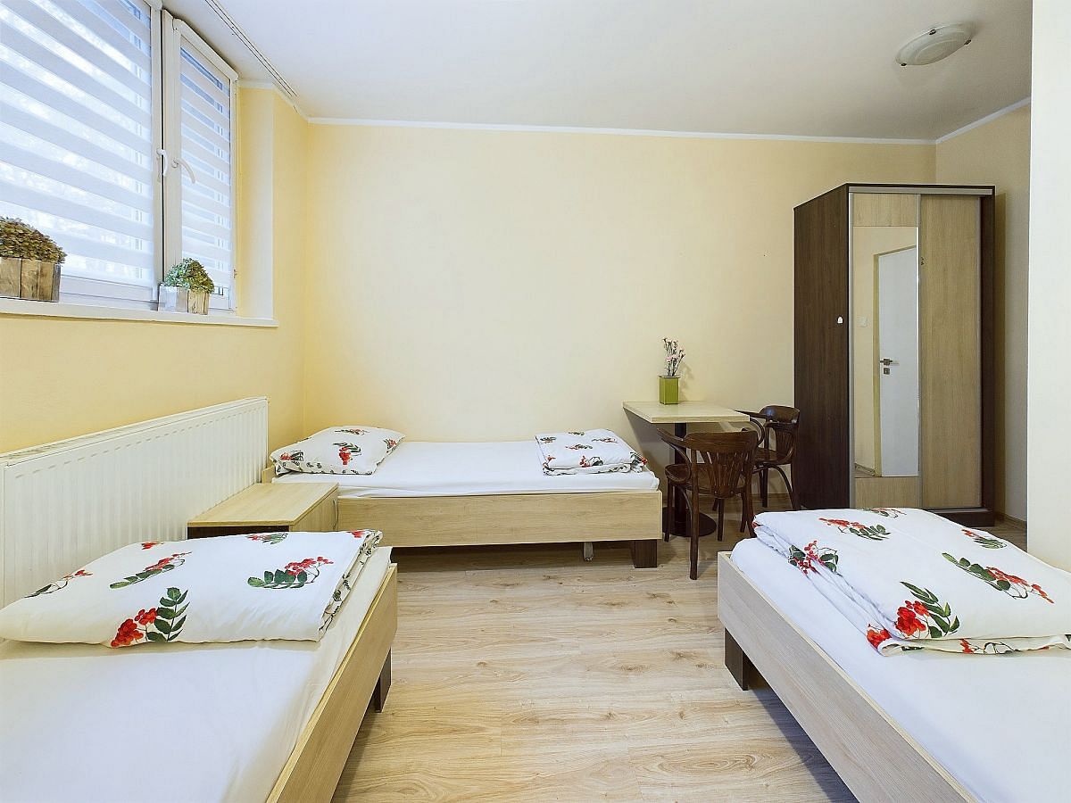Lokal użytkowy  pokojowe na Sprzedaż