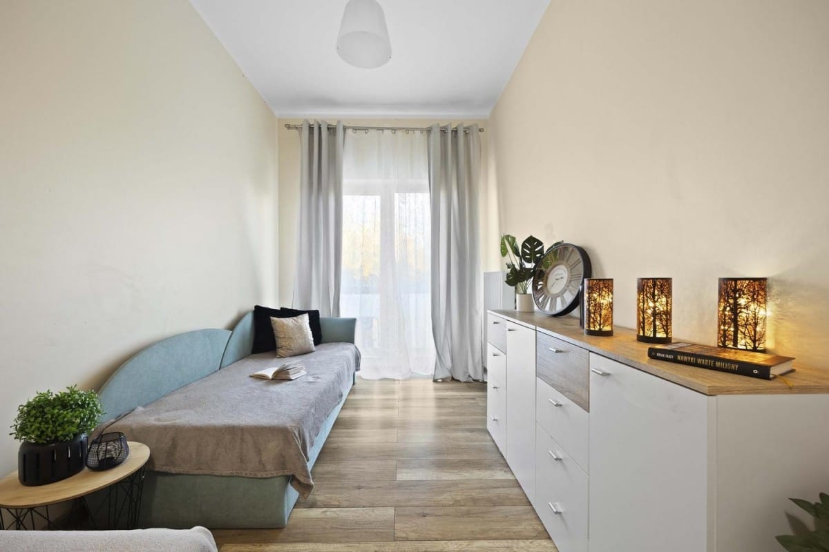 Lokal użytkowy  pokojowe na Sprzedaż