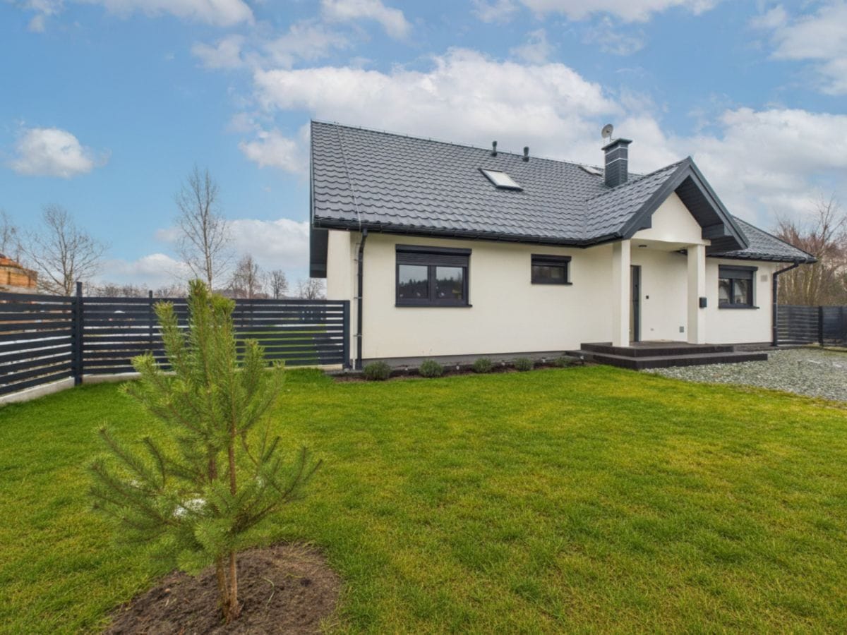 Dom 7 pokojowe na Sprzedaż