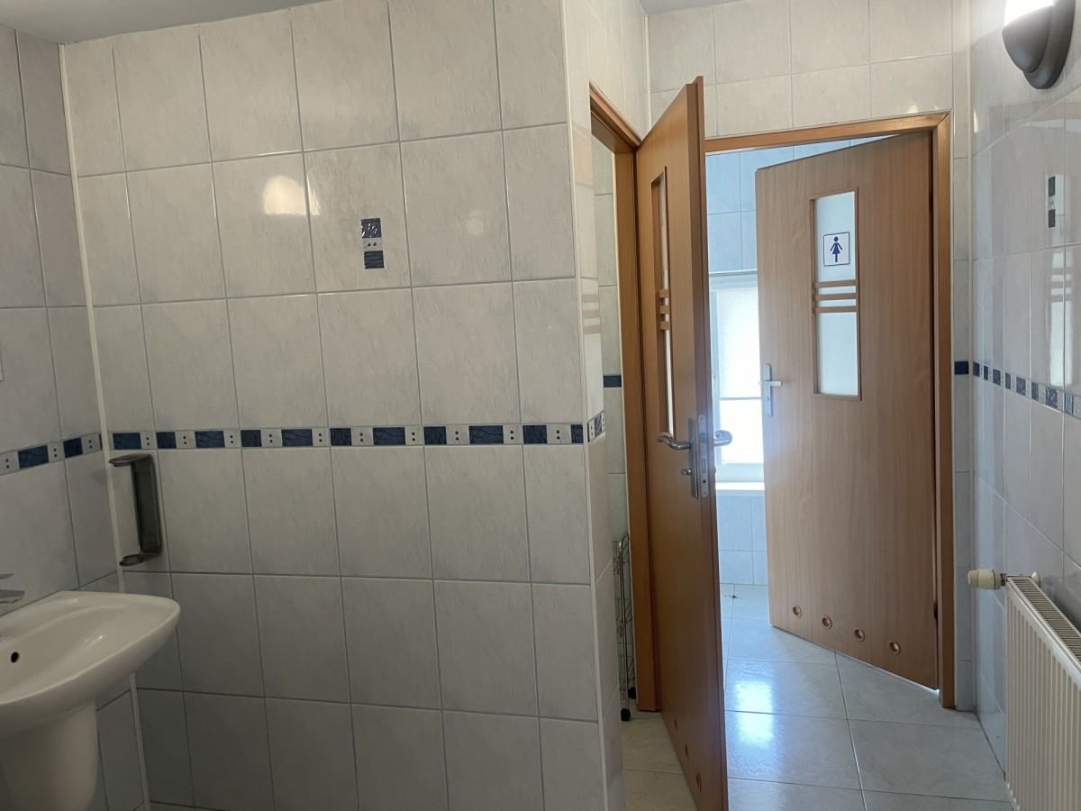 Lokal użytkowy  pokojowe na Wynajem