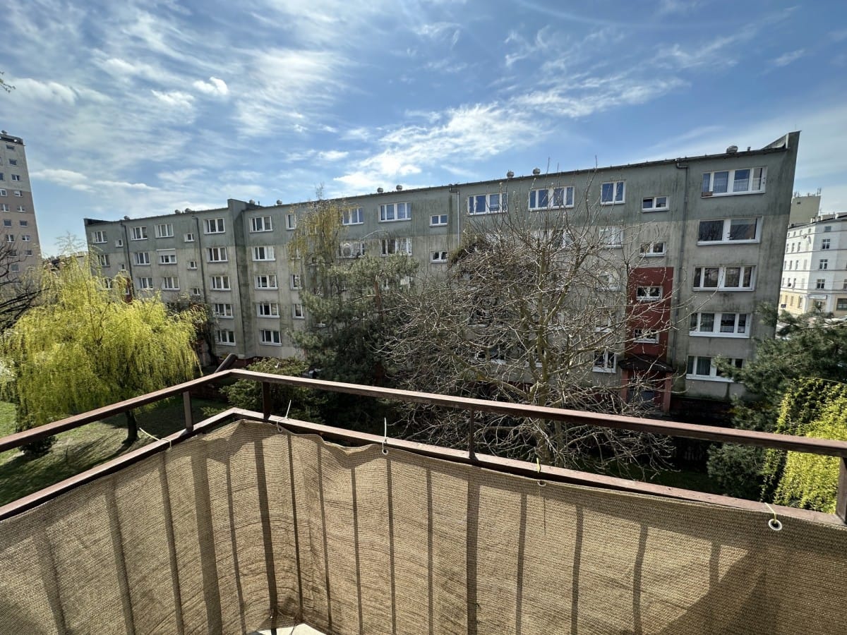 Mieszkanie 4 pokojowe na Sprzedaż