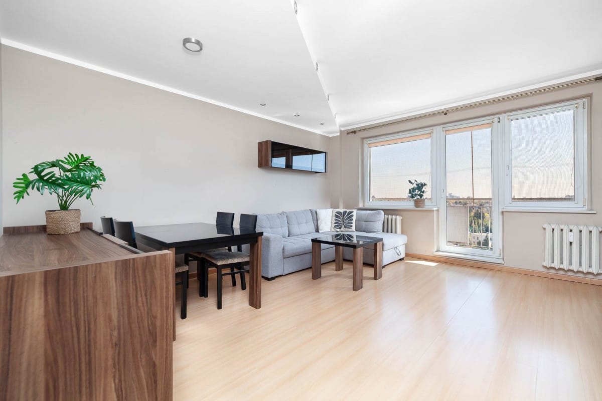 Mieszkanie 4 pokojowe na Sprzedaż