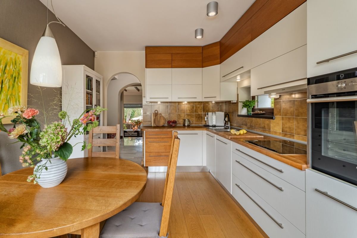 Dom 4 pokojowe na Sprzedaż