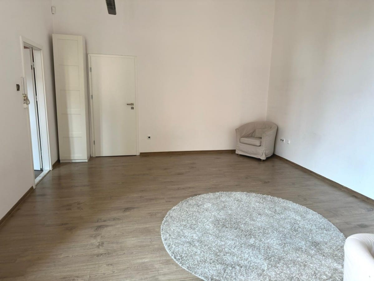 Lokal użytkowy  pokojowe na Wynajem