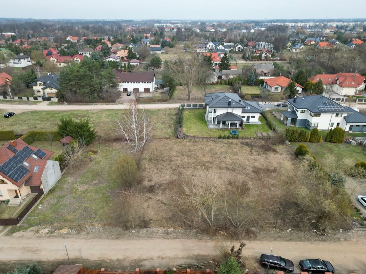 Działka  pokojowe na Sprzedaż