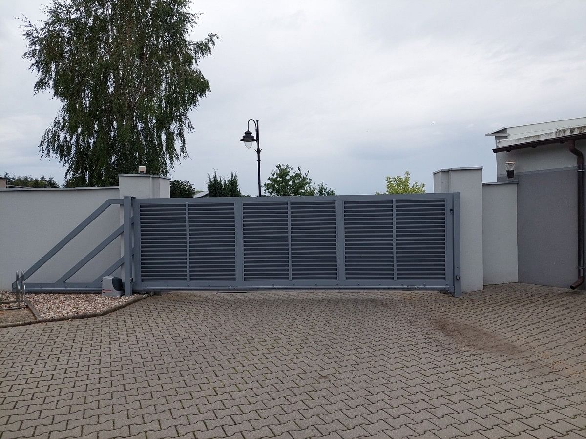 Lokal użytkowy  pokojowe na Sprzedaż