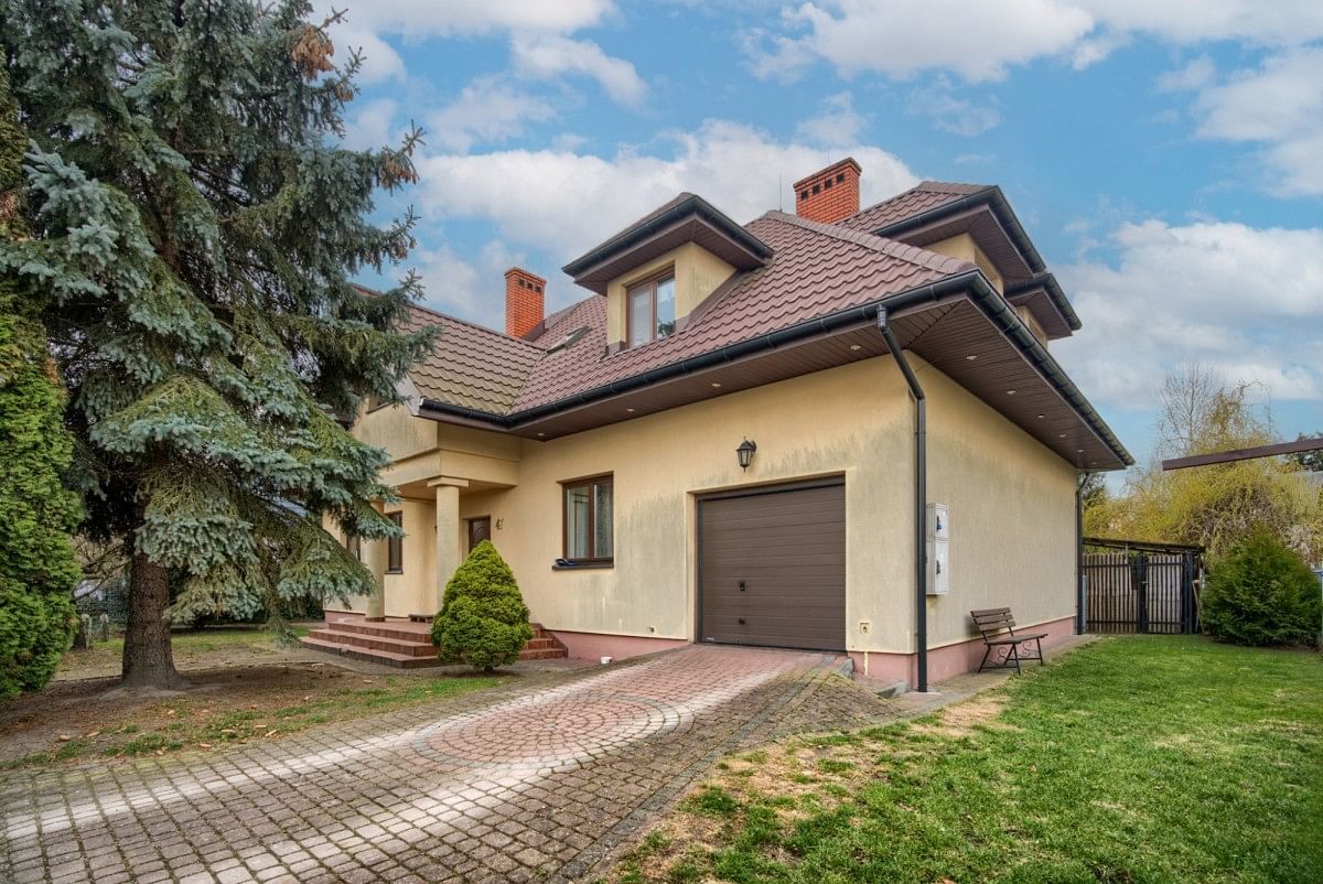Dom 7 pokojowe na Sprzedaż