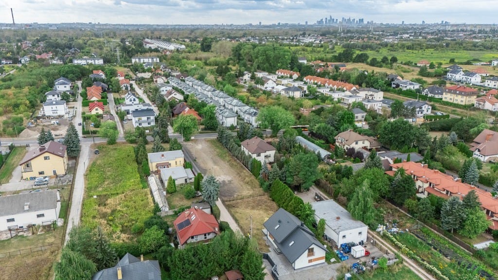 Działka  pokojowe na Sprzedaż