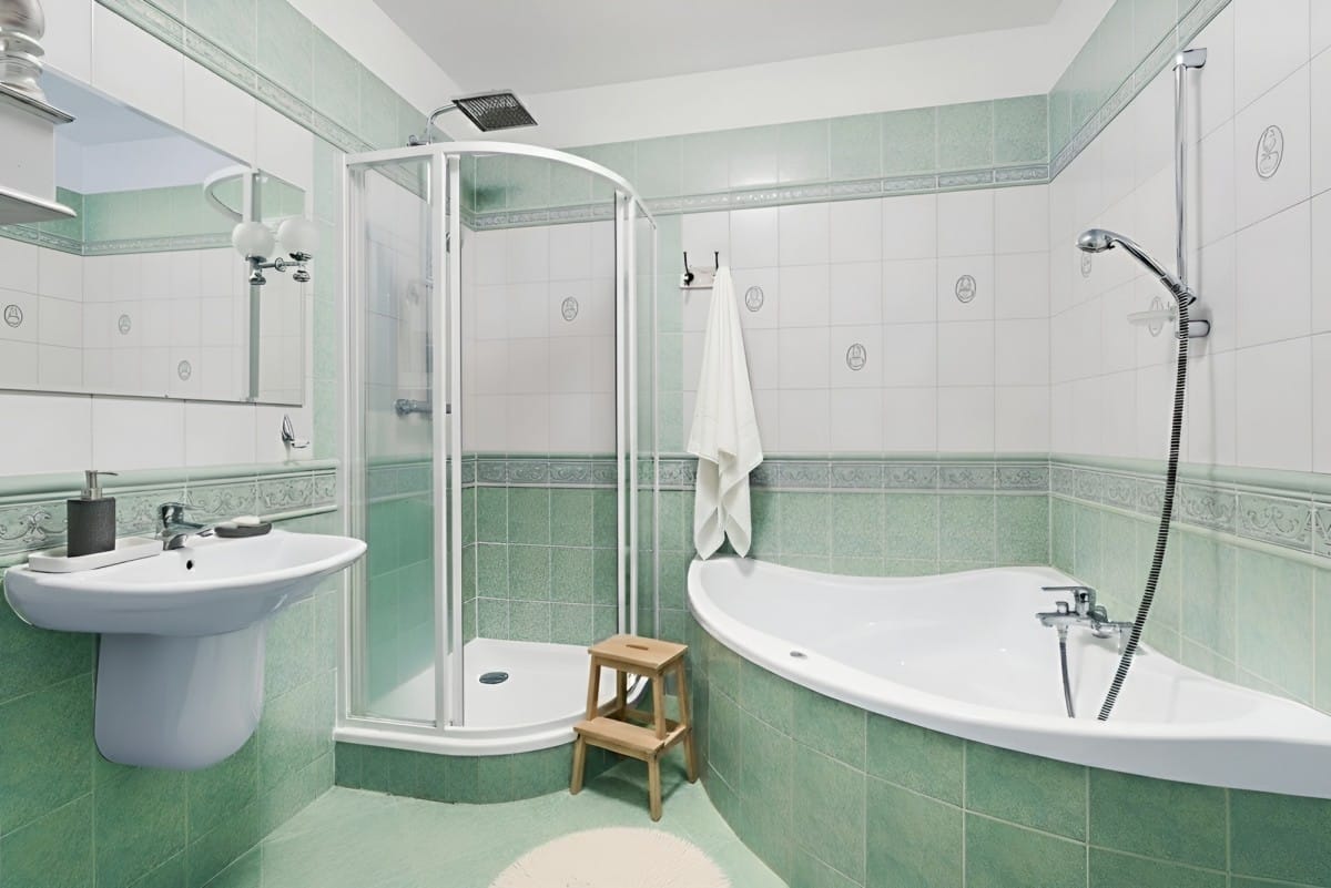 Dom 8 pokojowe na Sprzedaż