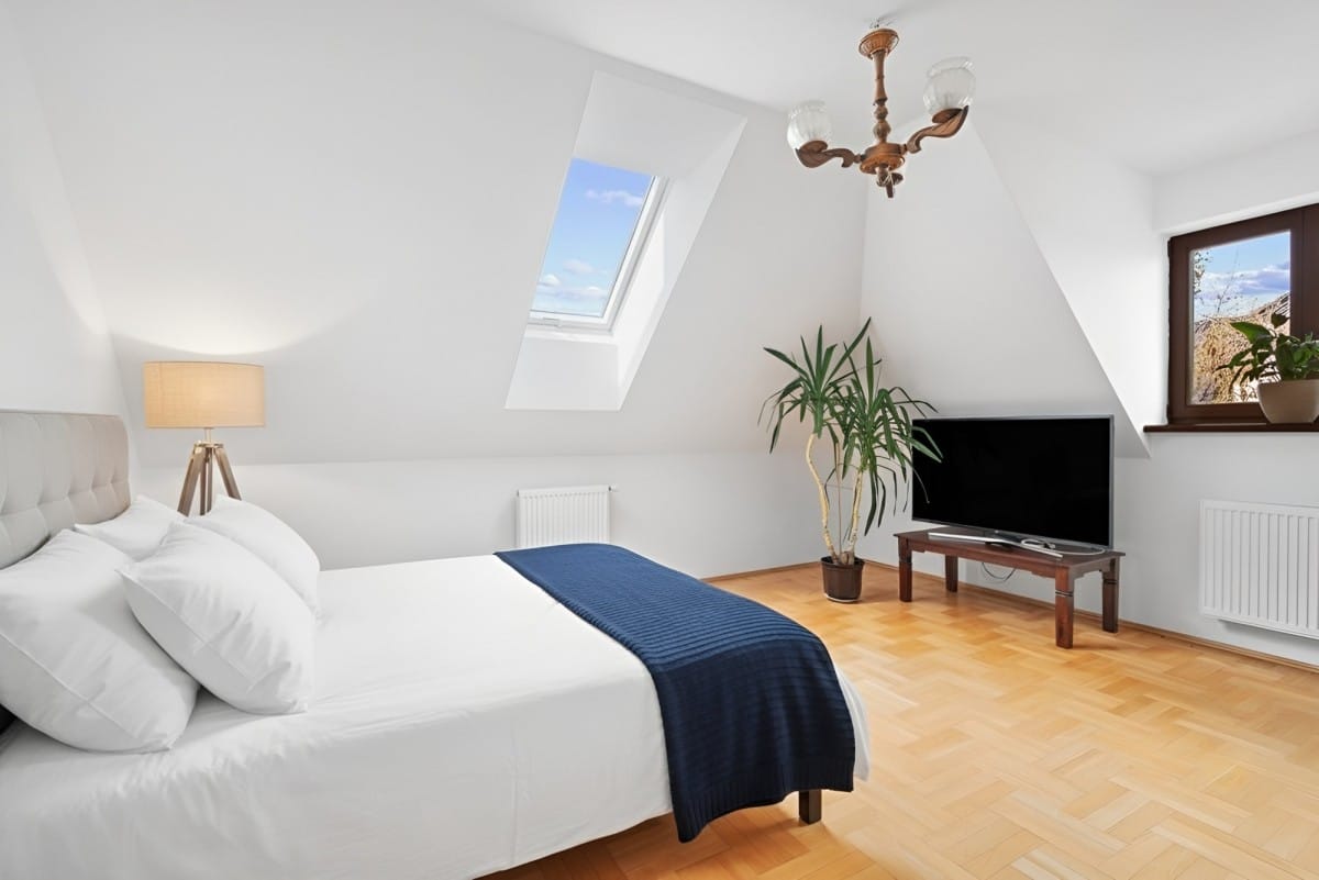 Dom 8 pokojowe na Sprzedaż