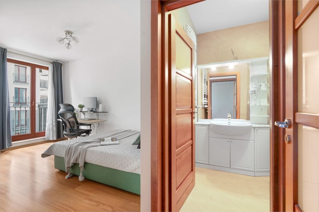 Mieszkanie 4 pokojowe na Sprzedaż