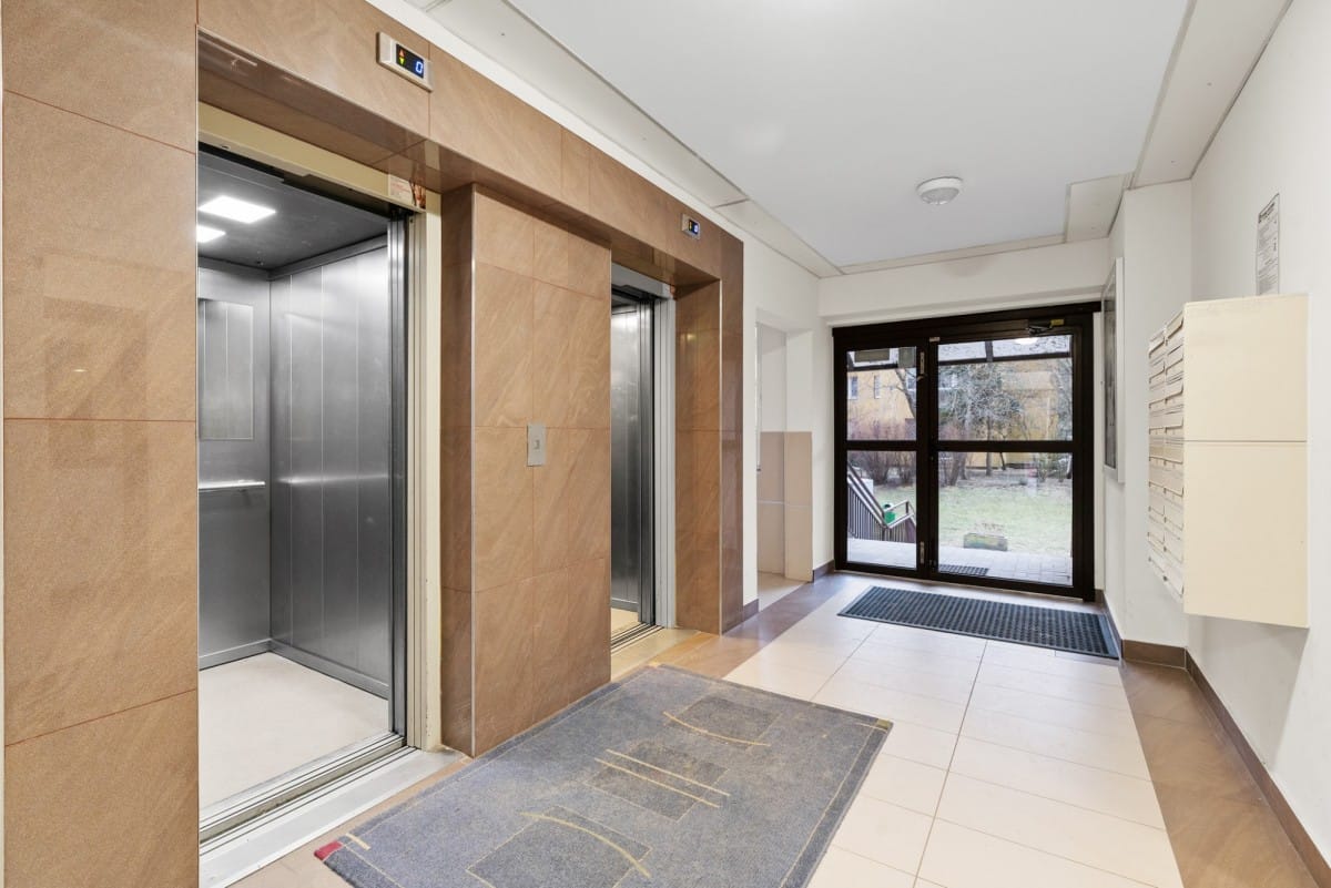 Mieszkanie 2 pokojowe na Sprzedaż