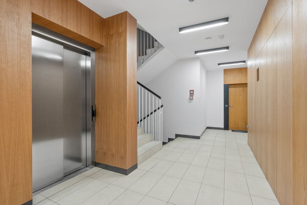 Mieszkanie 4 pokojowe na Sprzedaż