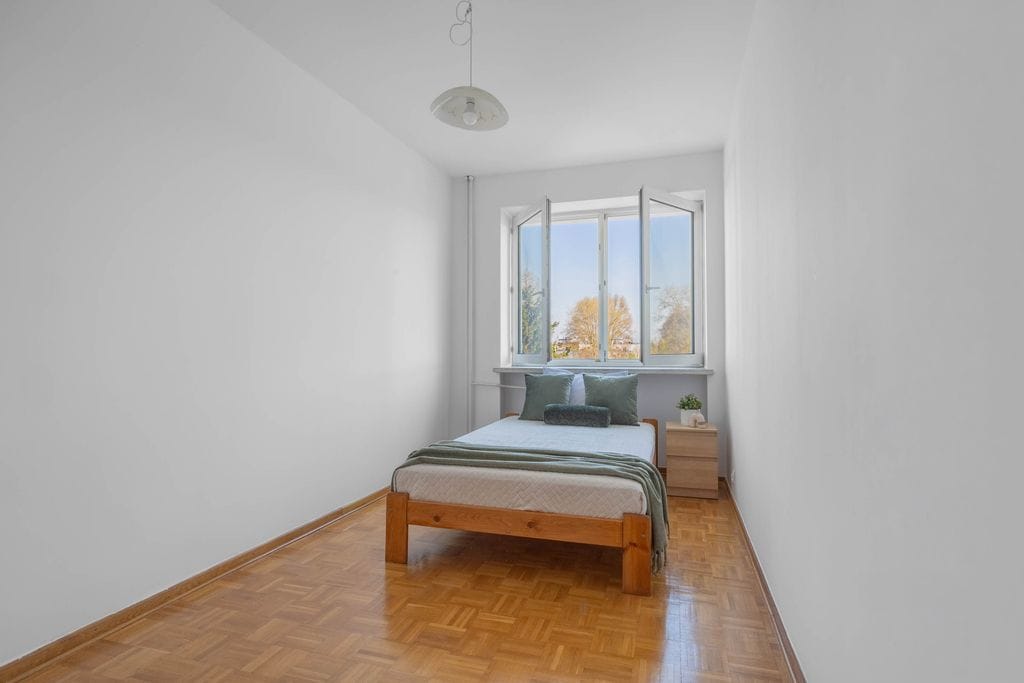 Mieszkanie 4 pokojowe na Sprzedaż