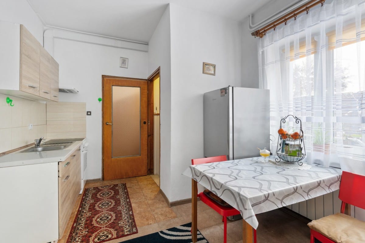 Dom 6 pokojowe na Sprzedaż