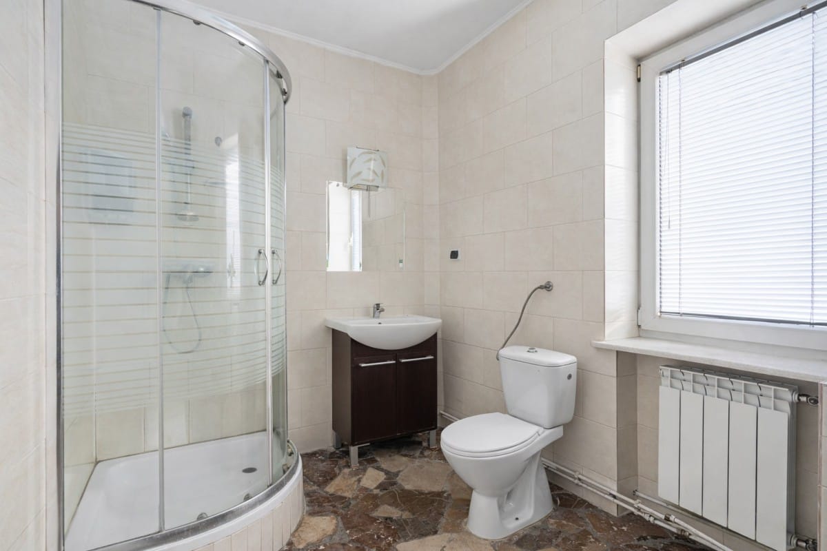 Dom 6 pokojowe na Sprzedaż