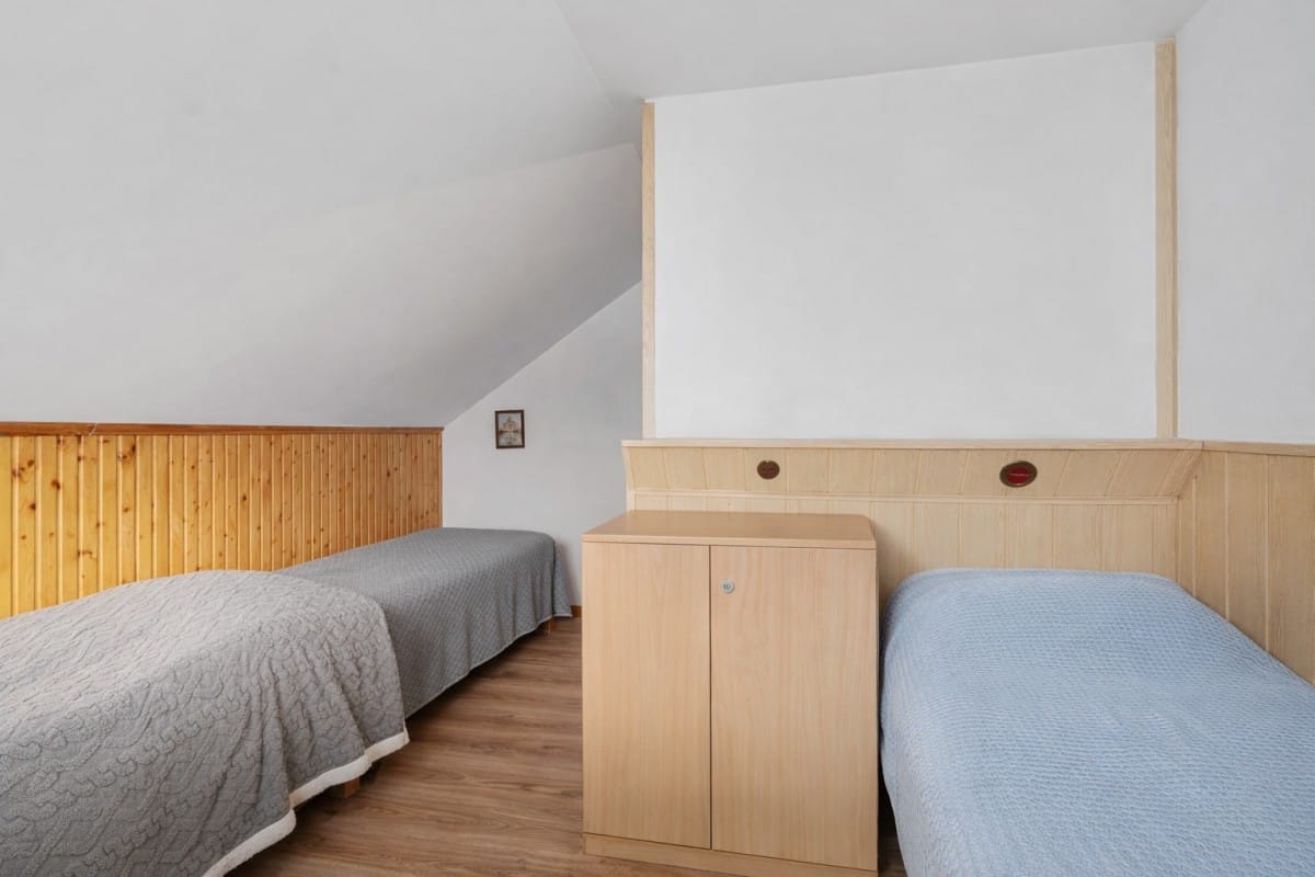 Dom 6 pokojowe na Sprzedaż