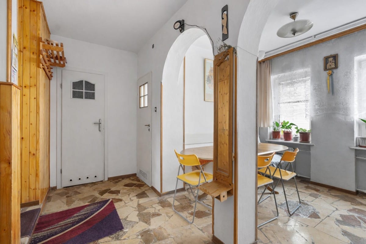 Dom 6 pokojowe na Sprzedaż