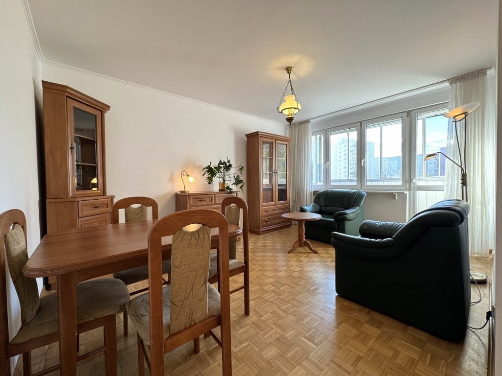 Mieszkanie 4 pokojowe na Sprzedaż