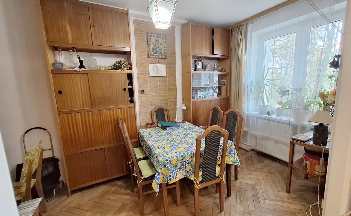 Mieszkanie 4 pokojowe na Sprzedaż