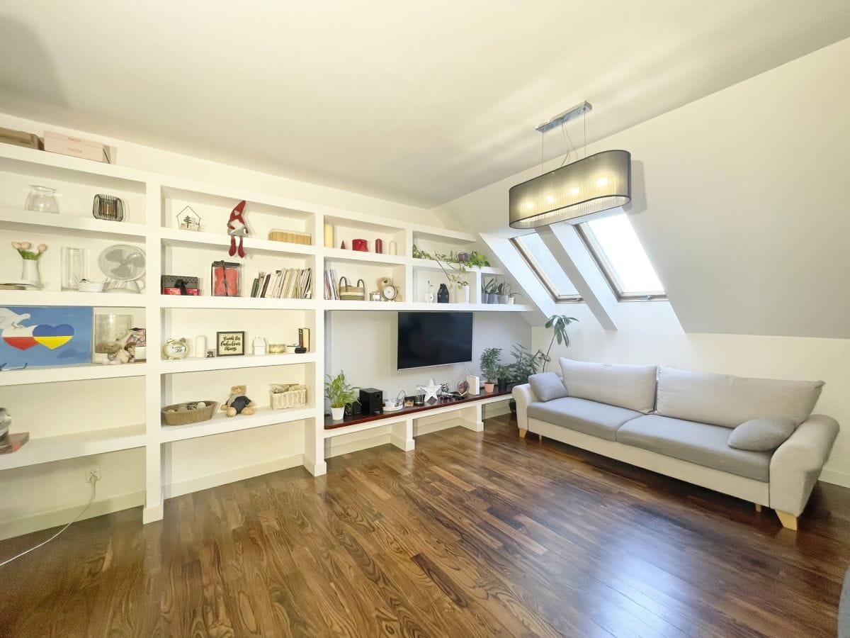 Mieszkanie 3 pokojowe na Sprzedaż