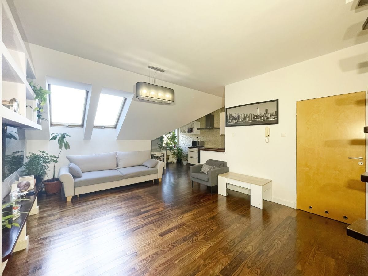 Mieszkanie 3 pokojowe na Sprzedaż