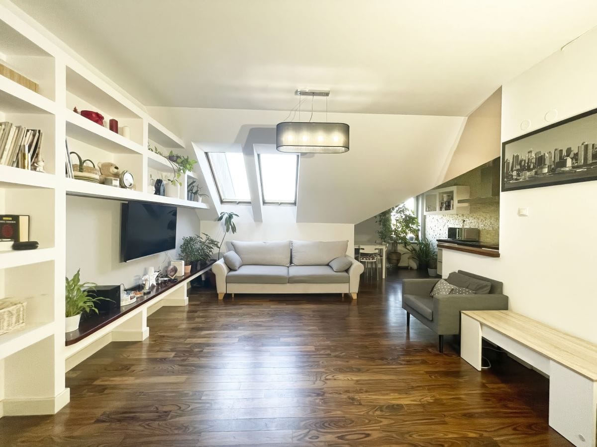 Mieszkanie 3 pokojowe na Sprzedaż