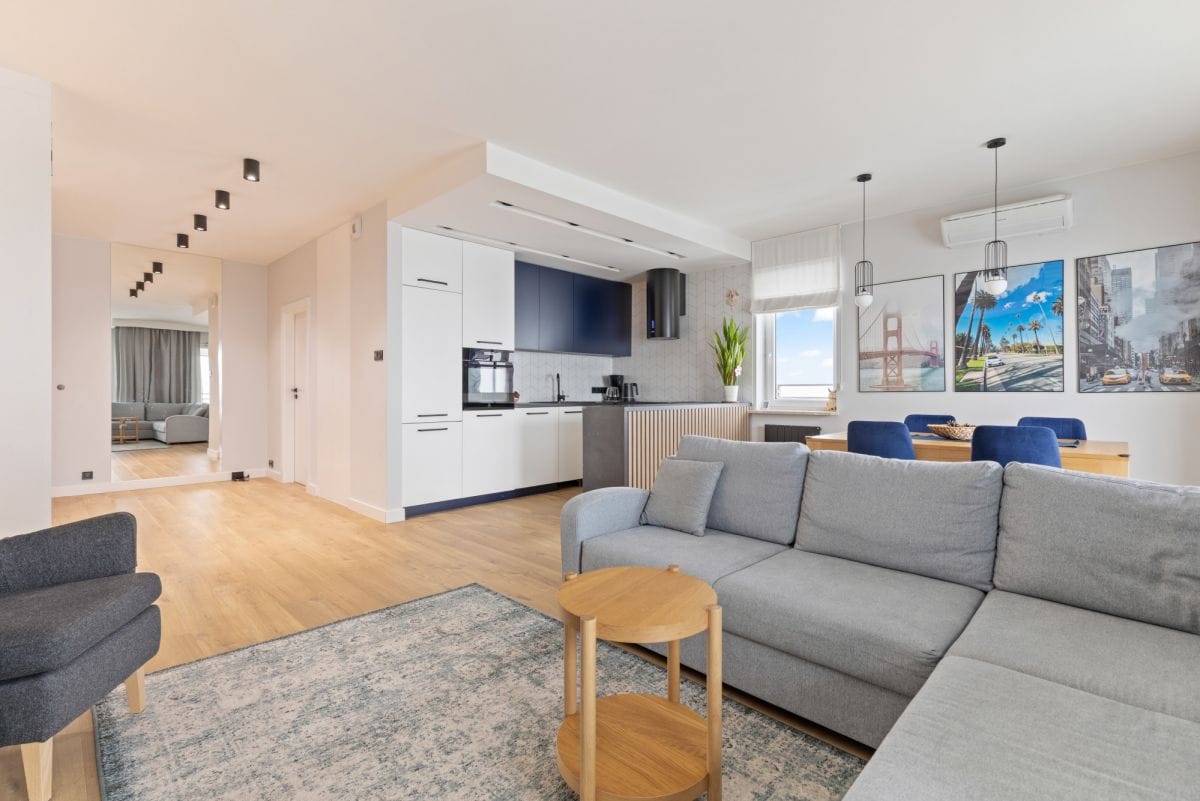 Mieszkanie 5 pokojowe na Sprzedaż