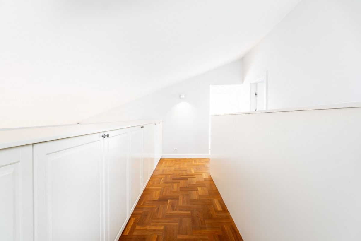 Dom 5 pokojowe na Sprzedaż