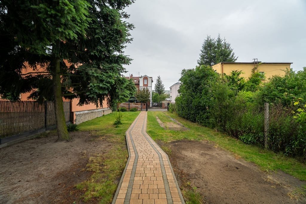 Działka  pokojowe na Sprzedaż
