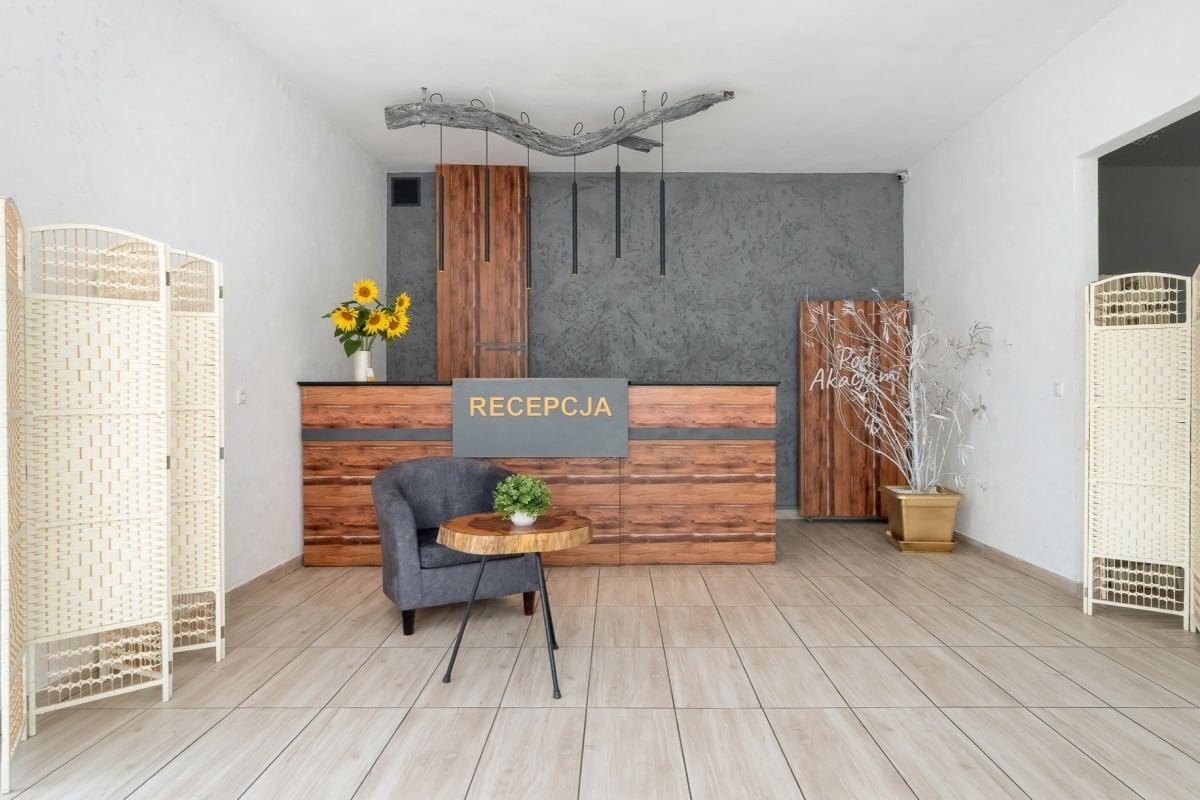 Lokal użytkowy  pokojowe na Sprzedaż