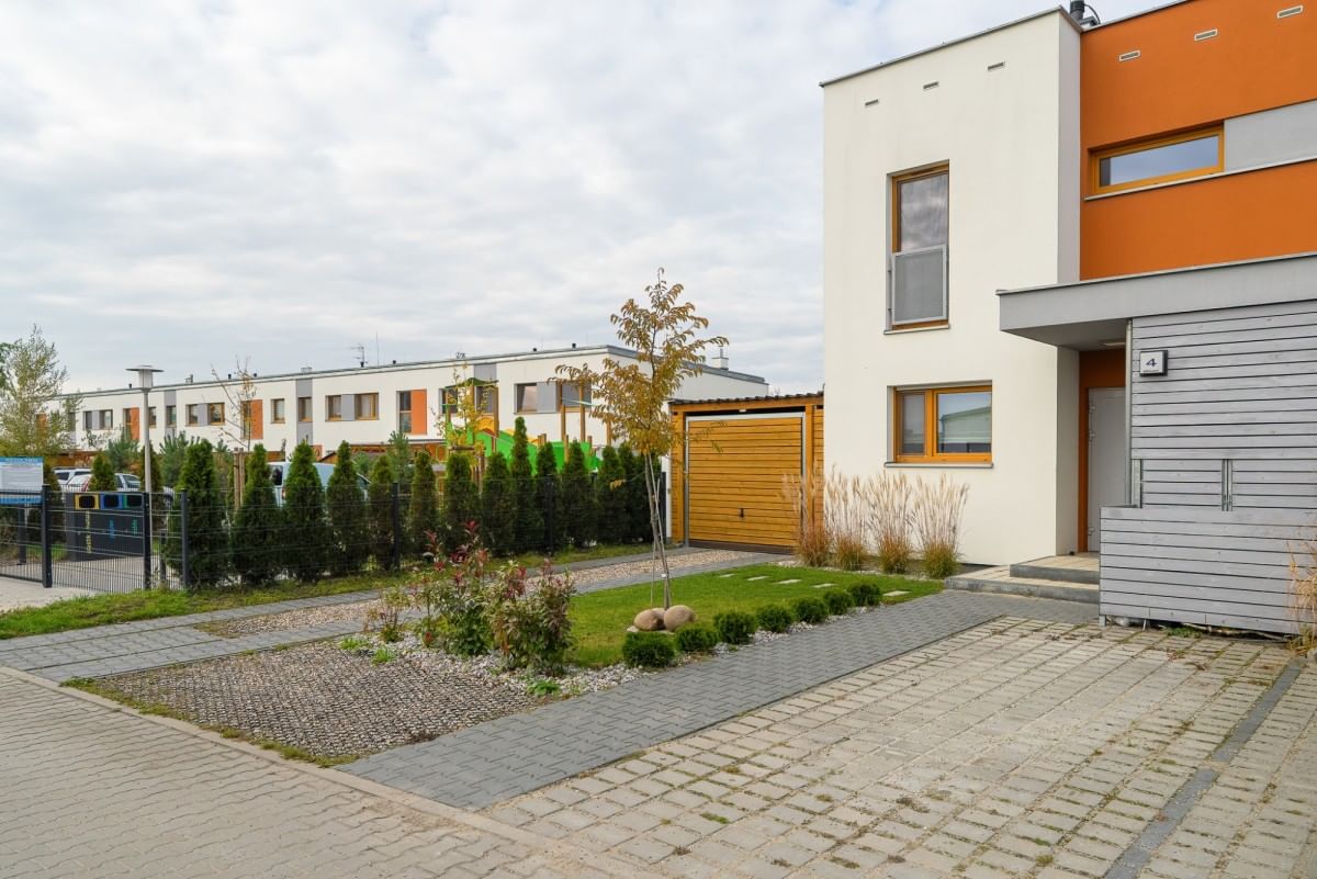 Dom 4 pokojowe na Sprzedaż