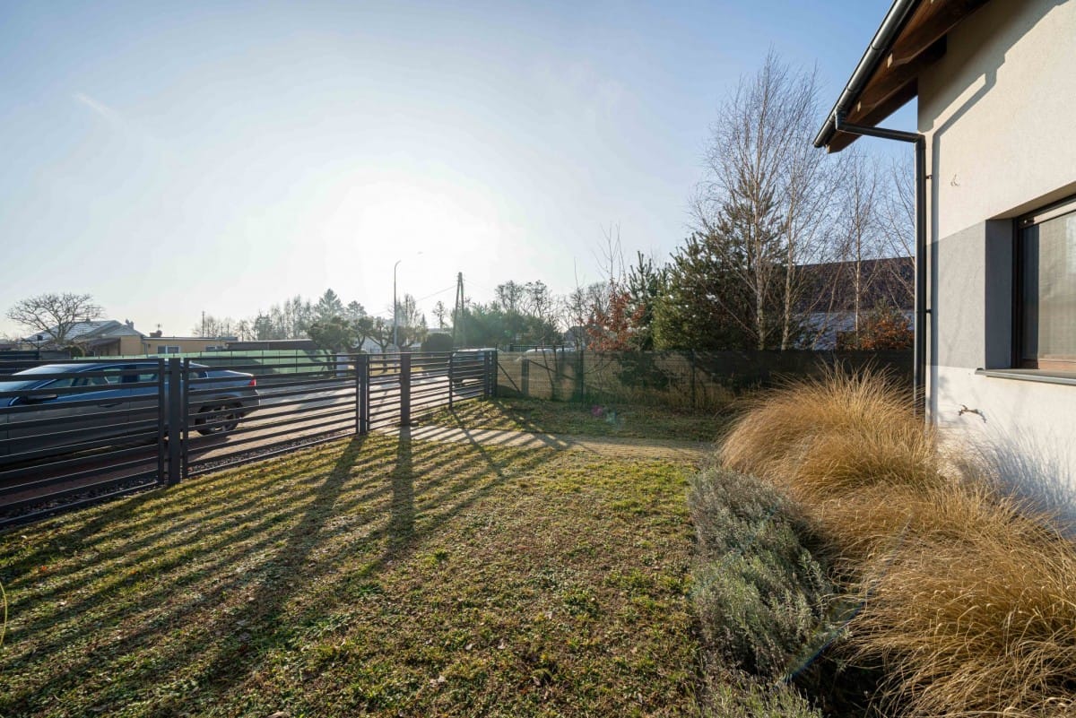 Dom 4 pokojowe na Sprzedaż