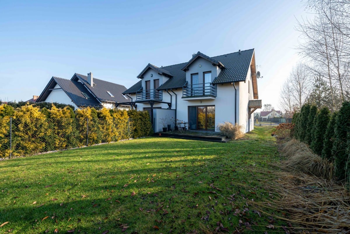 Dom 4 pokojowe na Sprzedaż