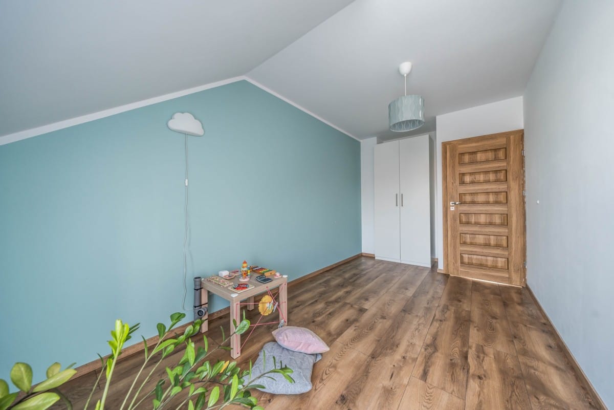 Dom 4 pokojowe na Sprzedaż