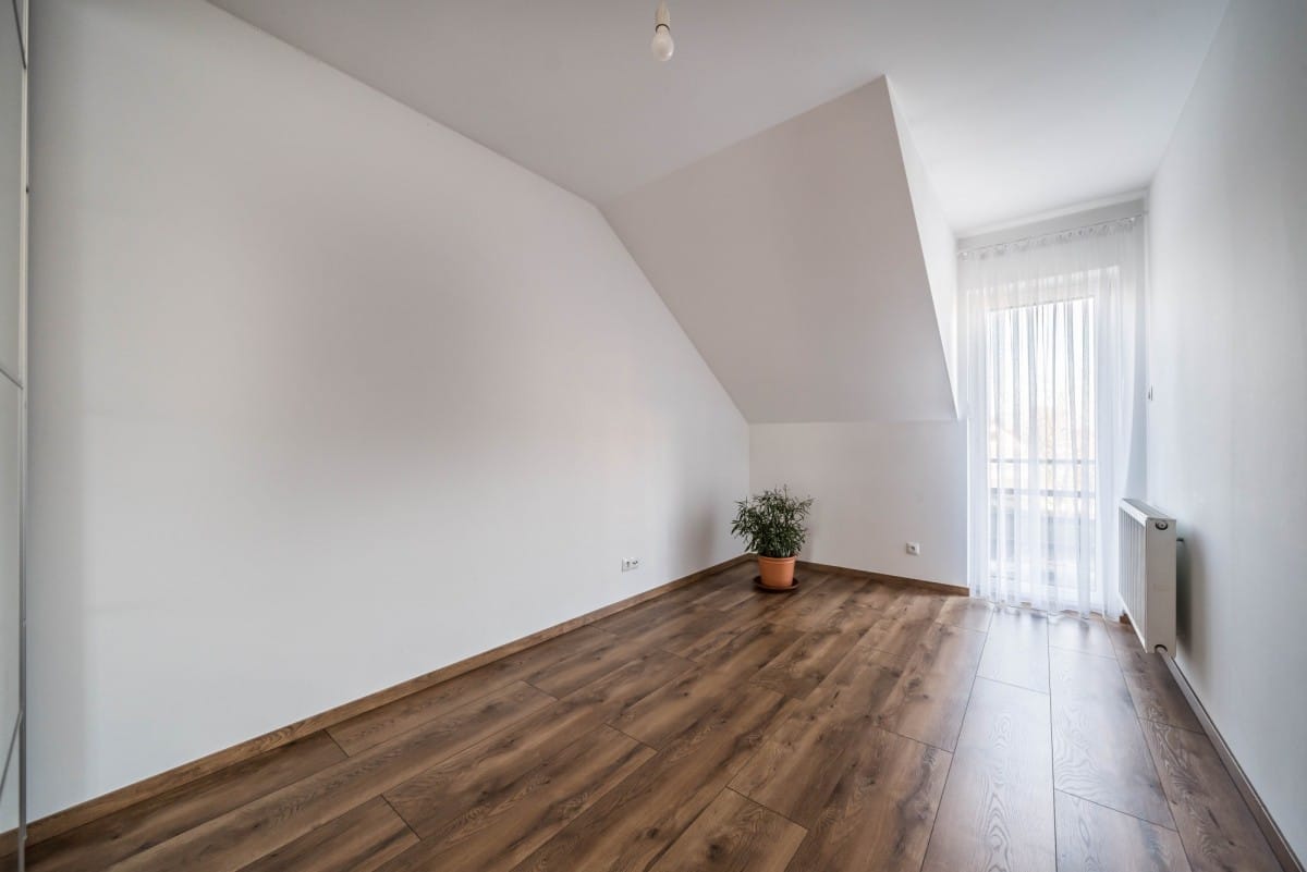 Dom 4 pokojowe na Sprzedaż