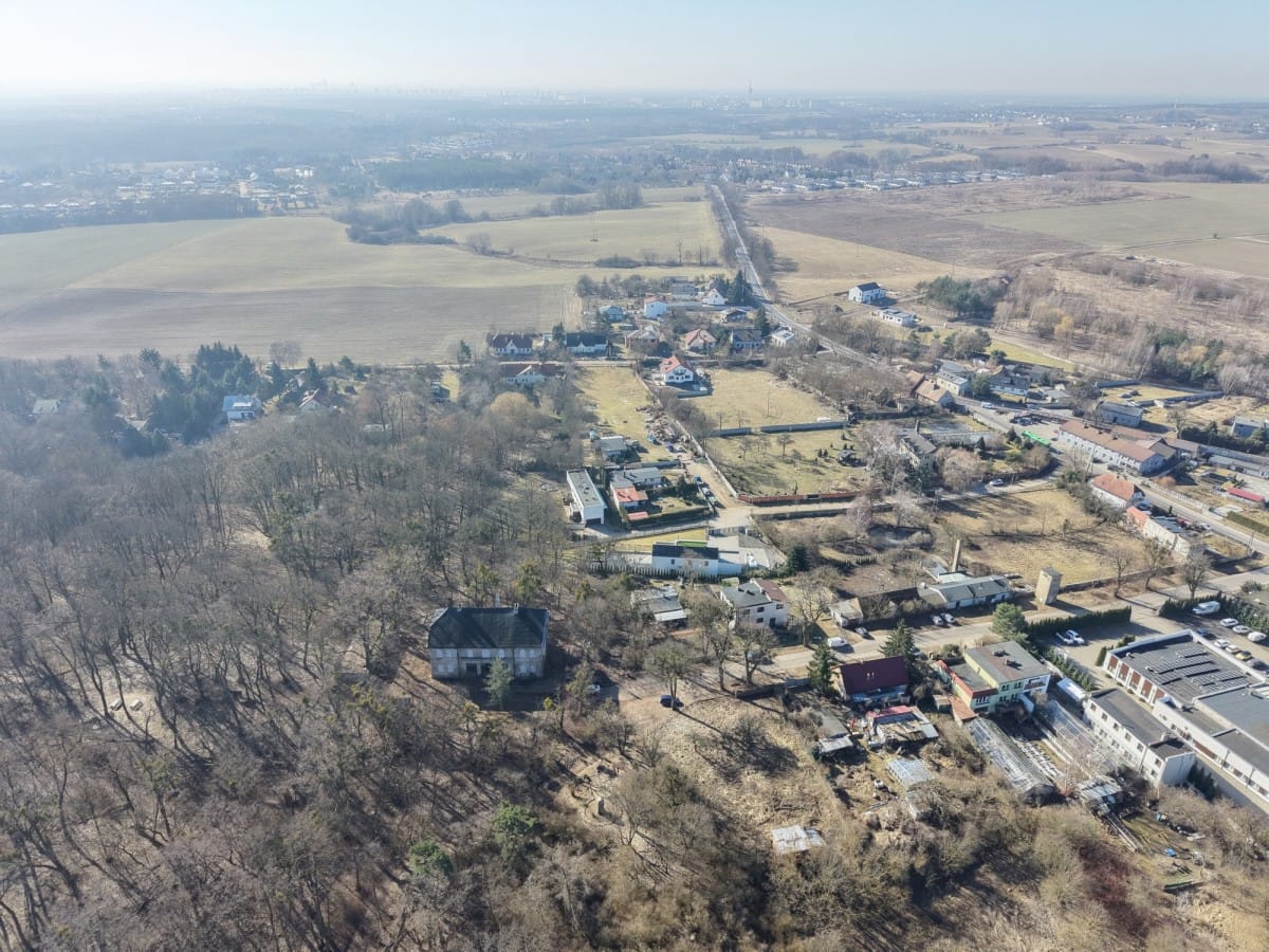 Działka  pokojowe na Sprzedaż