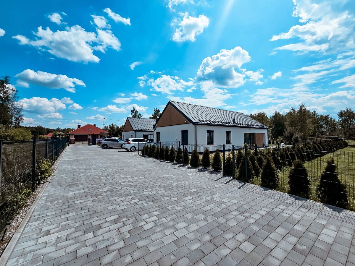 Dom 4 pokojowe na Sprzedaż