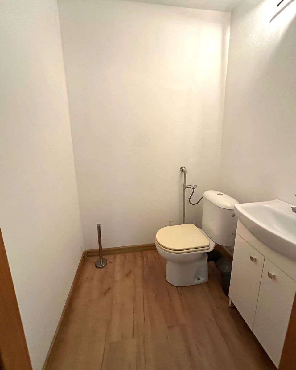 Dom 6 pokojowe na Sprzedaż