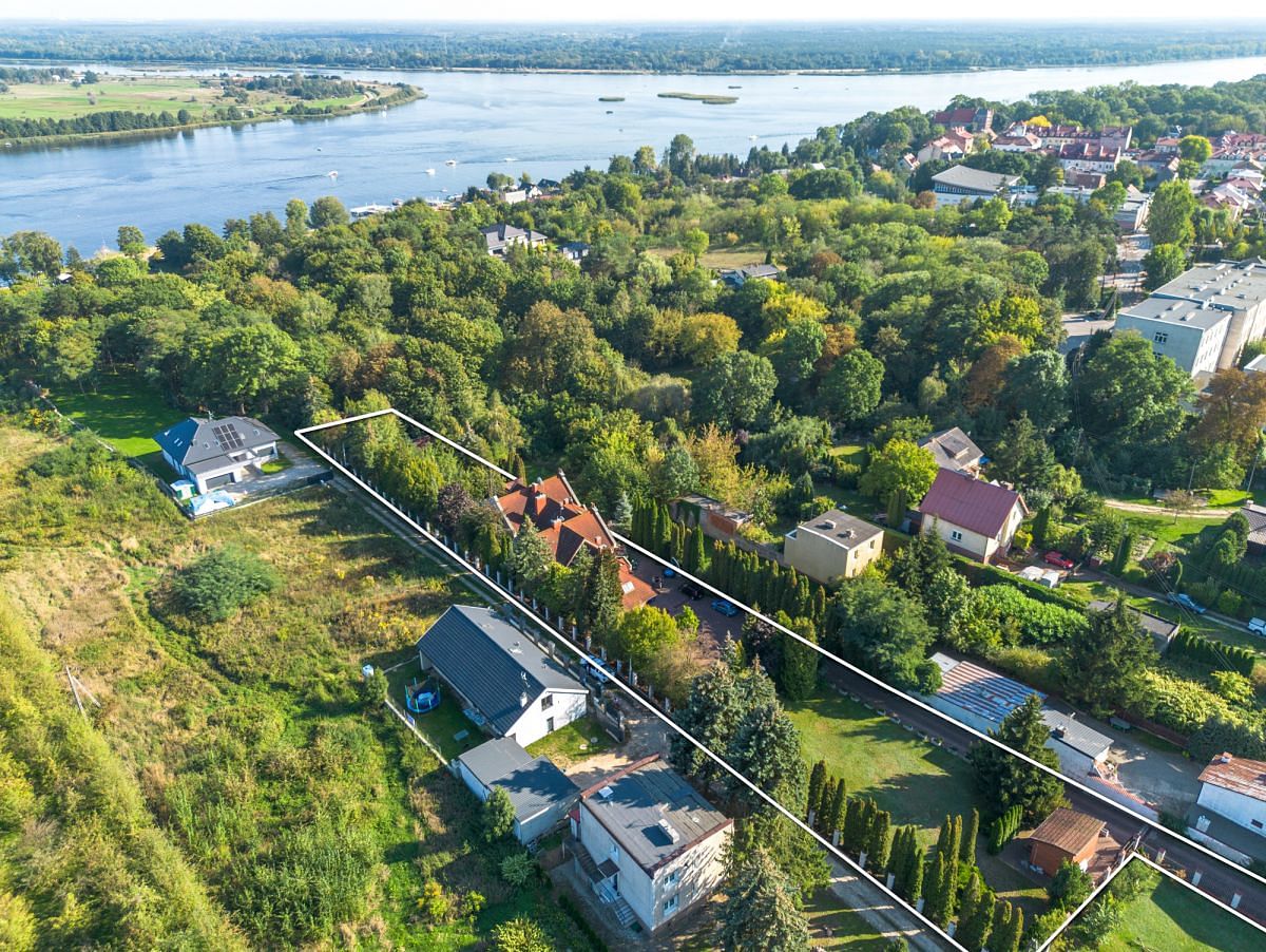 Dom 11 pokojowe na Sprzedaż