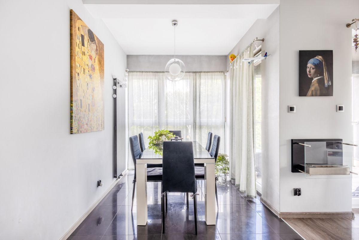 Mieszkanie 4 pokojowe na Sprzedaż