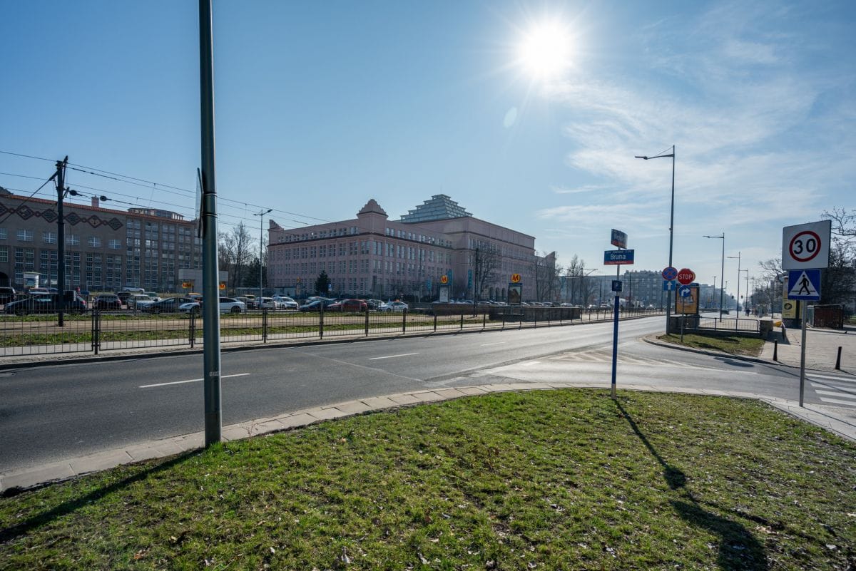 Mieszkanie 2 pokojowe na Sprzedaż