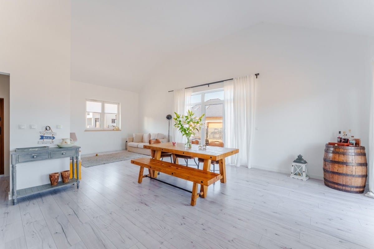 Dom 4 pokojowe na Sprzedaż