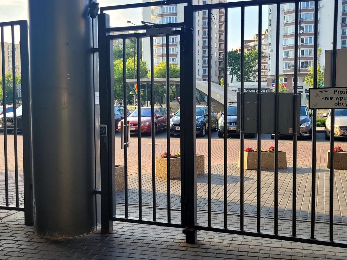 Mieszkanie 4 pokojowe na Sprzedaż