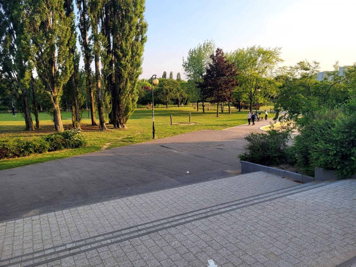 Mieszkanie 4 pokojowe na Sprzedaż