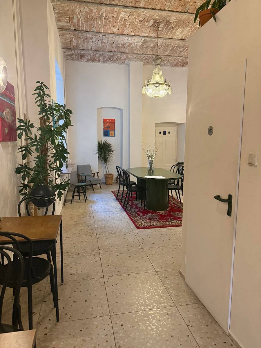 Lokal użytkowy  pokojowe na Sprzedaż