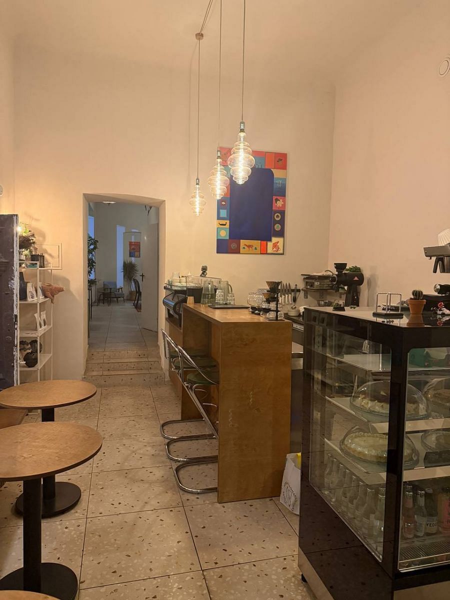 Lokal użytkowy  pokojowe na Sprzedaż