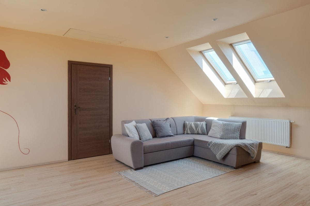 Dom 15 pokojowe na Sprzedaż